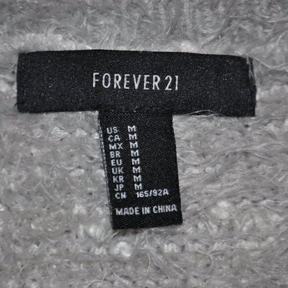 Please look at other items in my closet - Picture 5 of 5